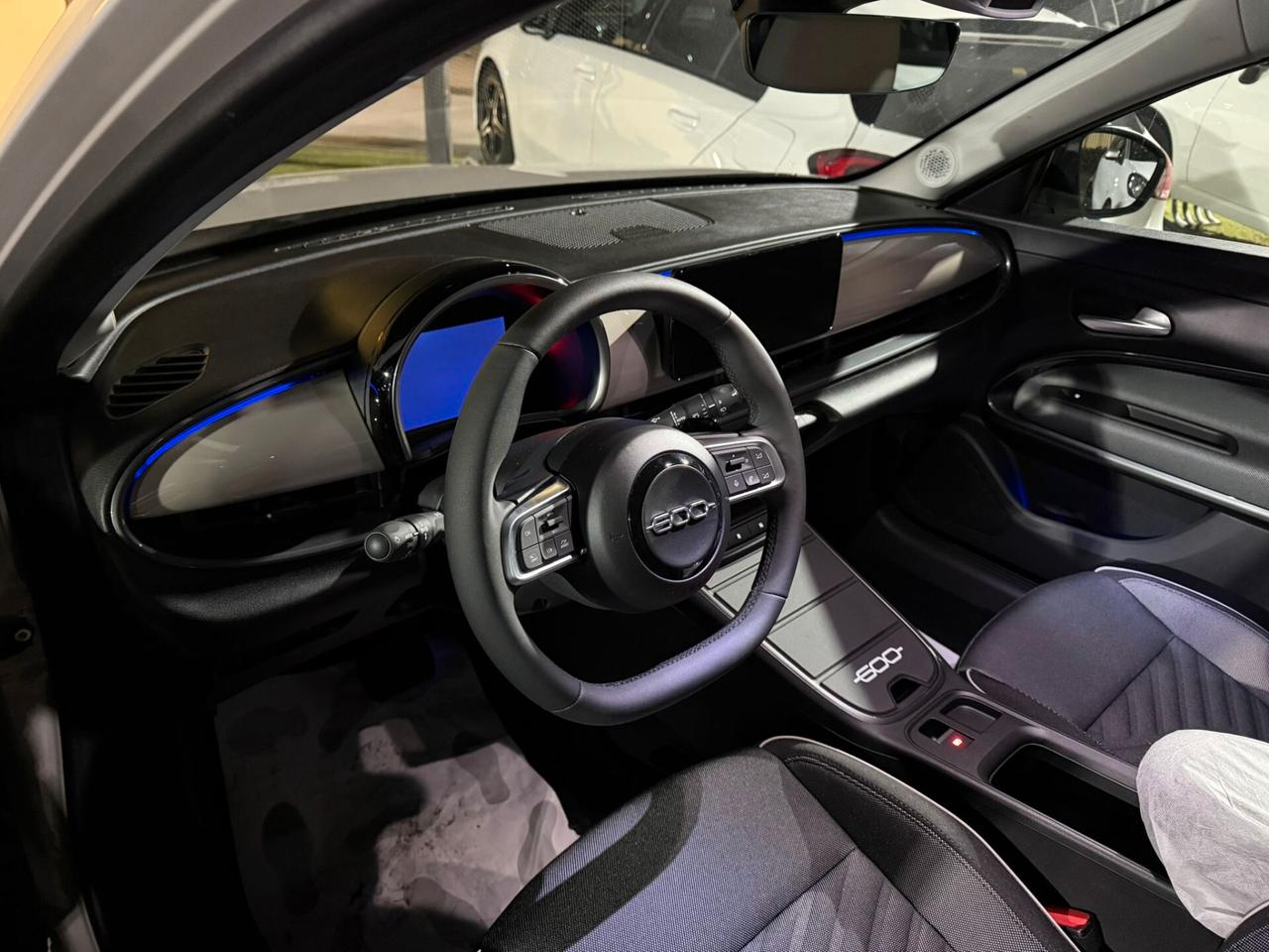 Fiat 600 Hybrid 145 CV ICON