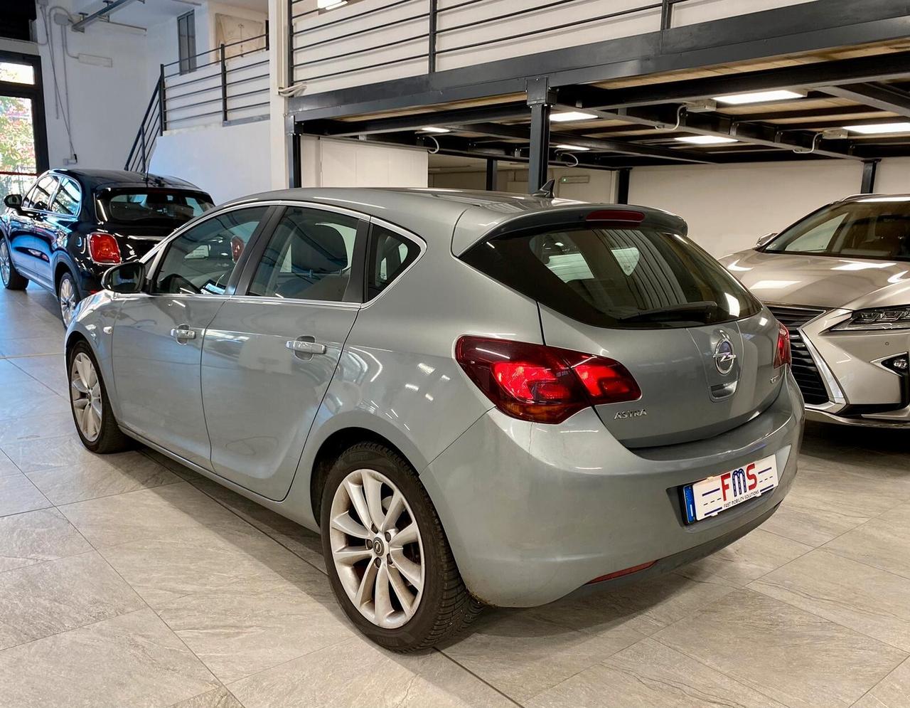 Opel Astra 1.7 CDTI 125CV 5 porte Cosmo