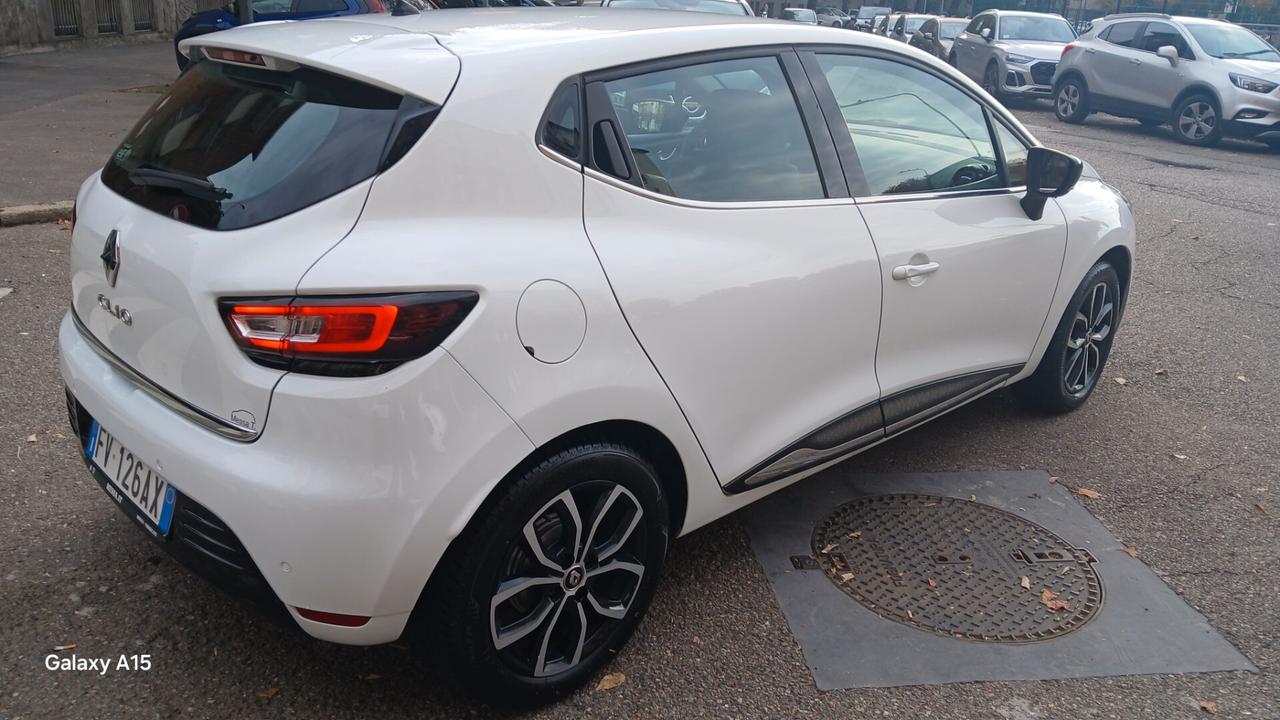 Renault Clio TCe 12V 90 CV GPL MOSCHINO INTENSE