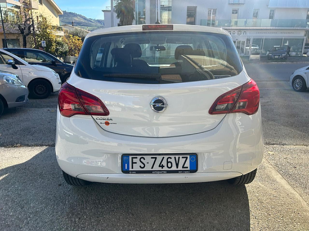 Opel Corsa 1.2 5 porte CON SOLI 64.000 KM Come Nuova