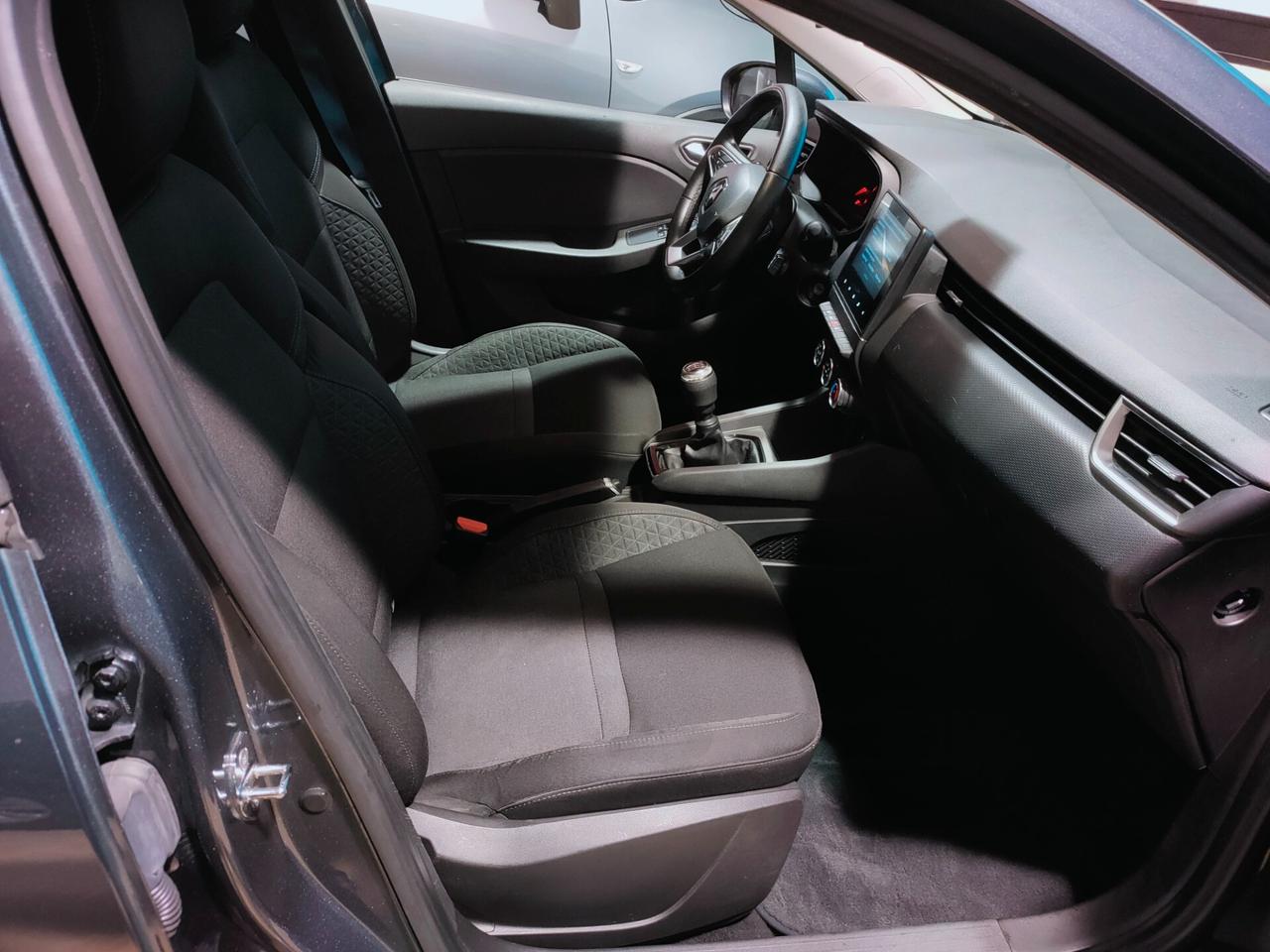 Renault Clio TCe 90 CV 5 .P Techno Euro 6D