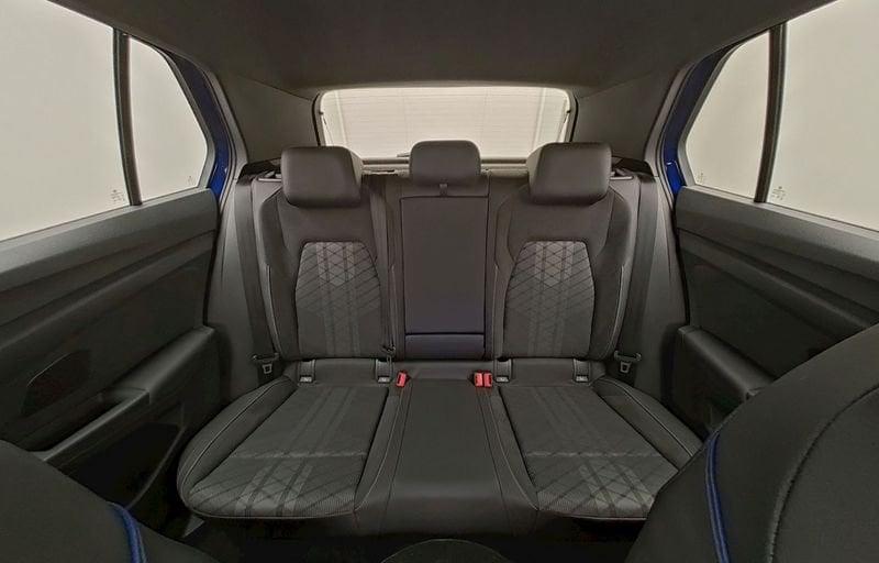 Volkswagen Golf 2.0 TDI 150 CV DSG SCR R-Line Nuovo Modello Black Style Matrix Led Harma Kardon
