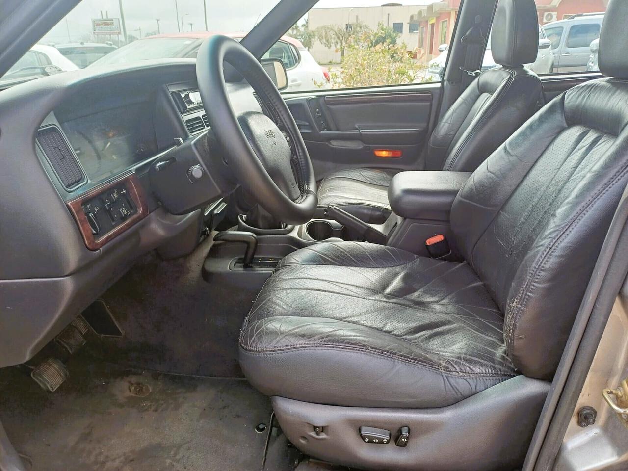 Jeep Cherokee 2.5 TD 5 porte Command-Trac Sport