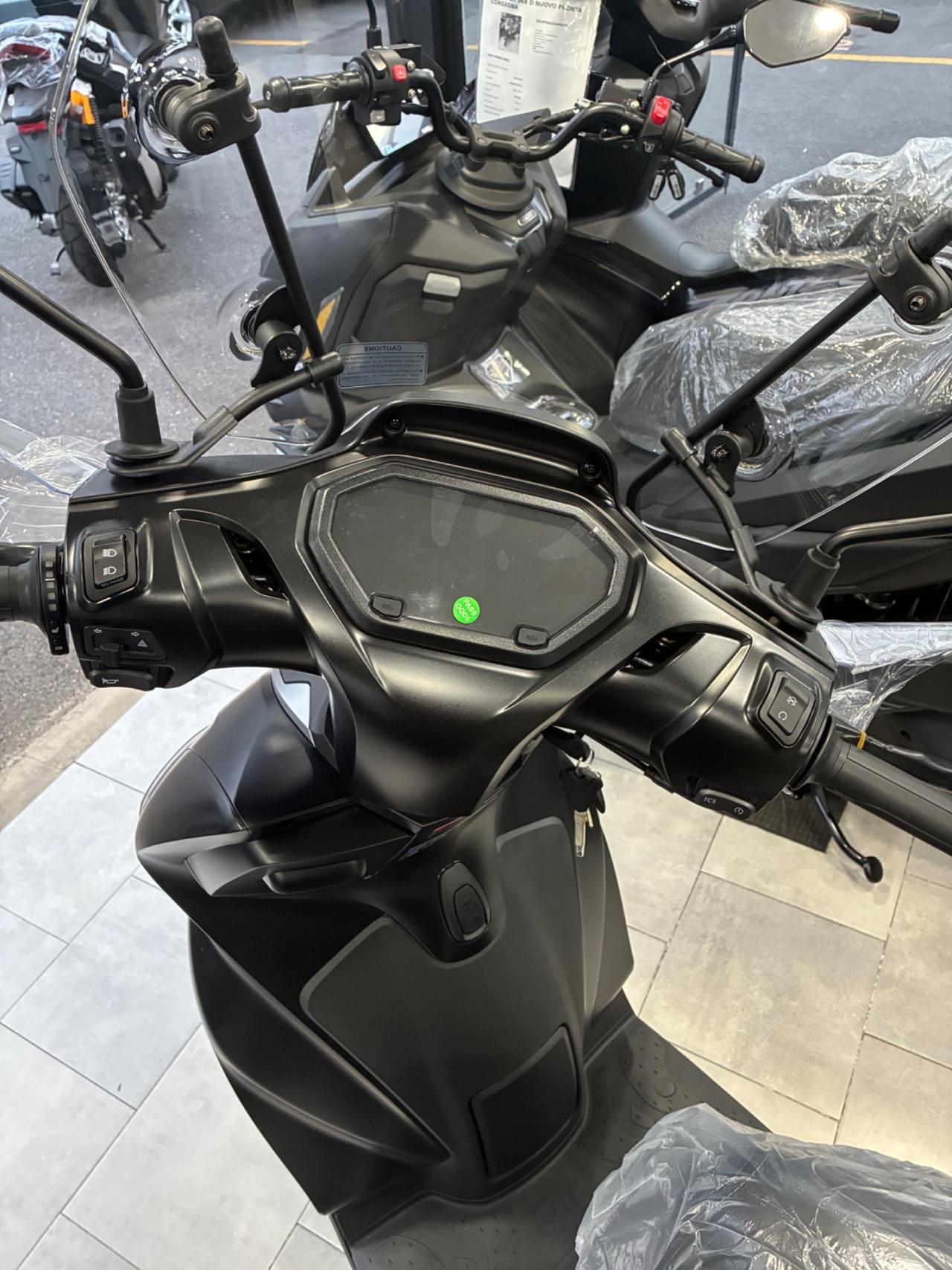 Voge Sfida SR16 AIR NUOVO PRONTA CONSEGNA