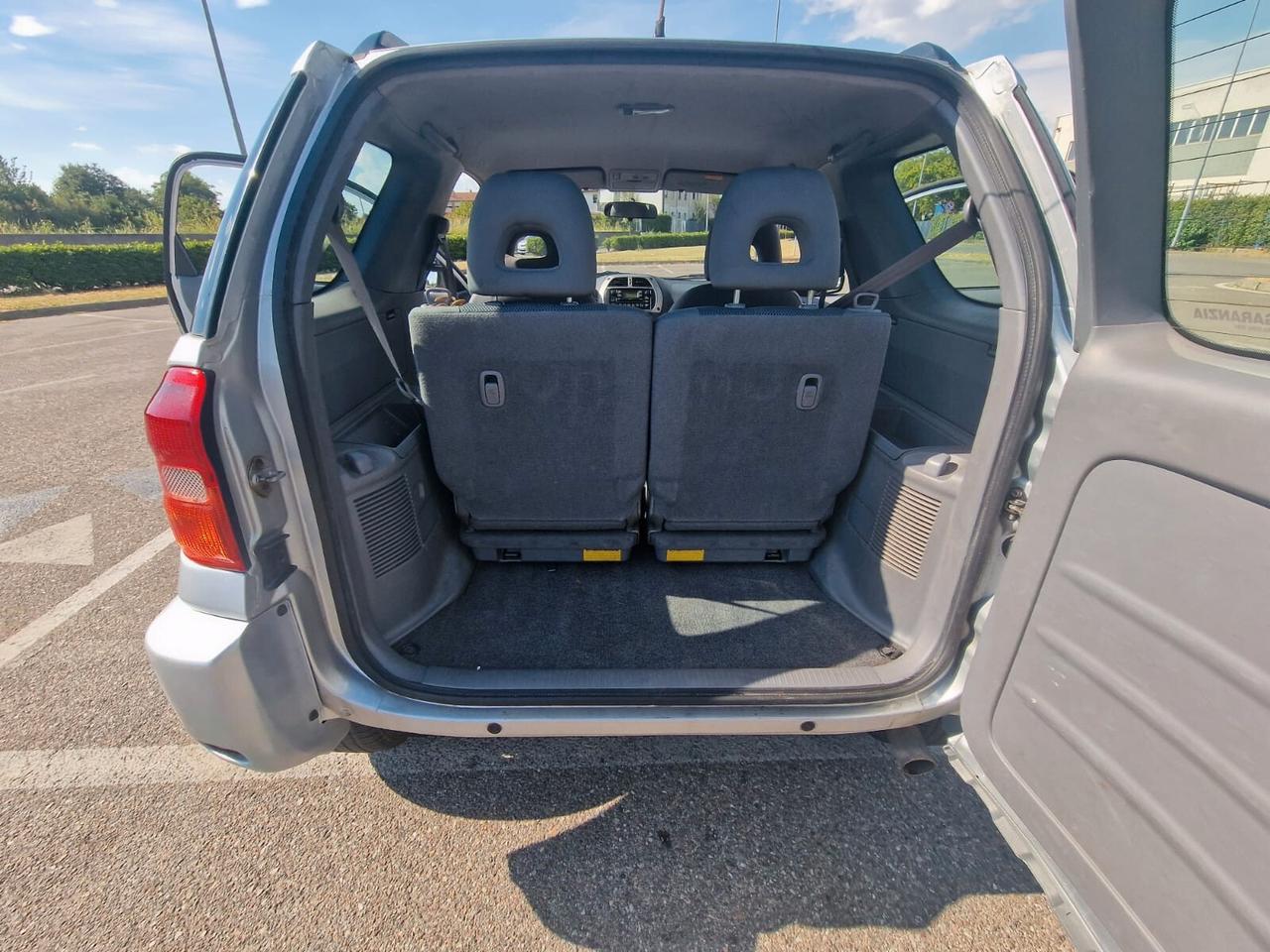 Toyota RAV 4 RAV4 2.0 16V cat 3 porte Sol MAI USATA COME FUORISTRADA