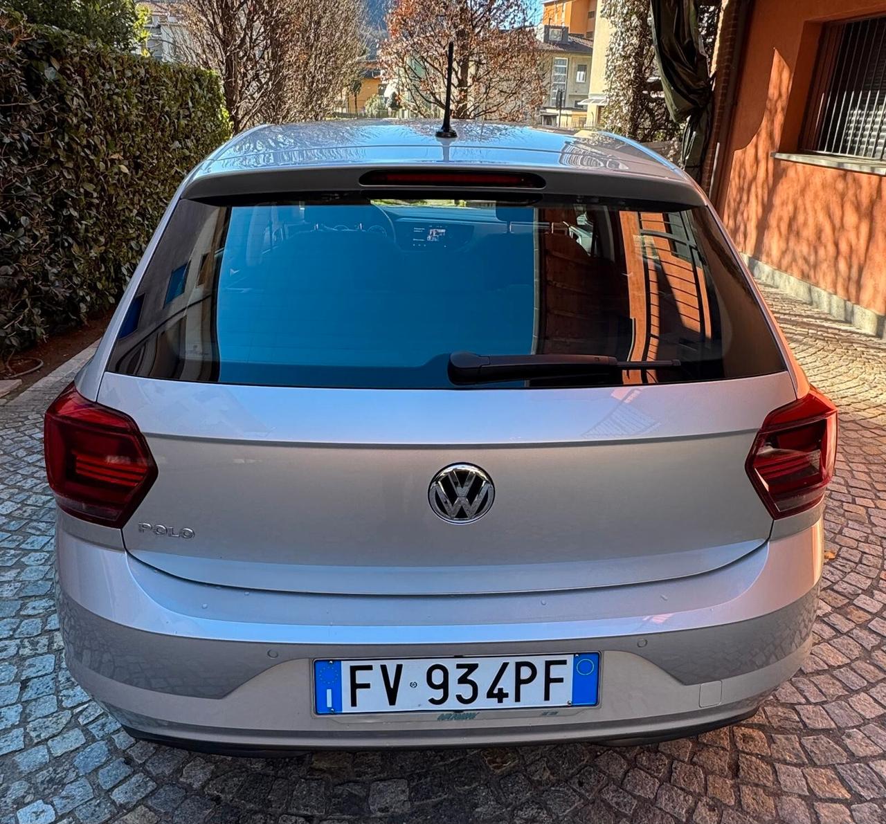 Volkswagen Polo 1.0 TSI DSG 5p. Comfortline APPLECAR-63000KM