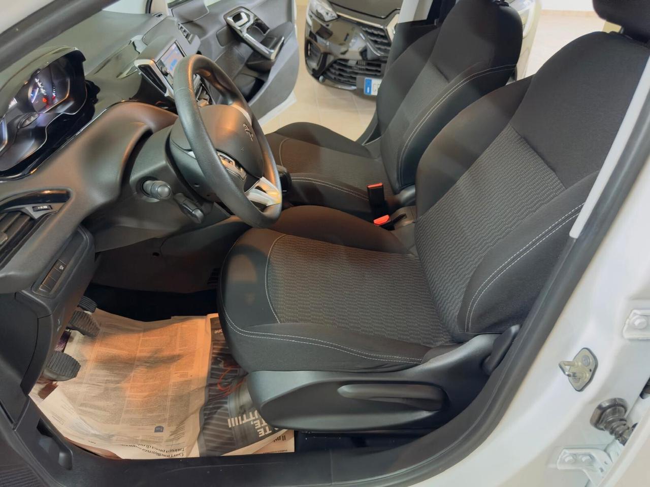 Peugeot 208 PureTech 82 5 porte Active AZIENDALE