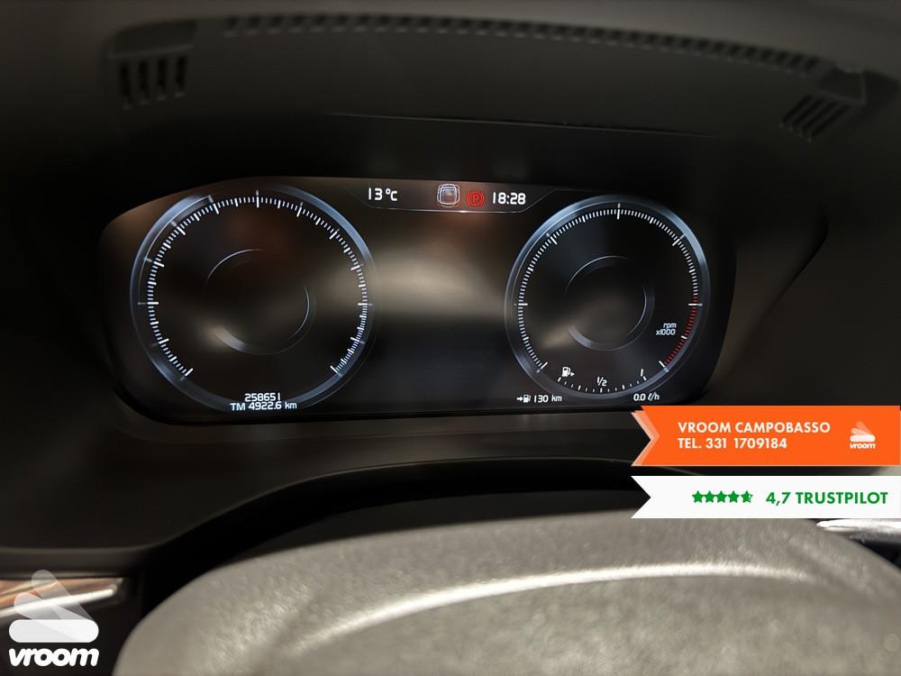 VOLVO XC60 (2017-->) XC60 B4 (d) Geartronic Ins...