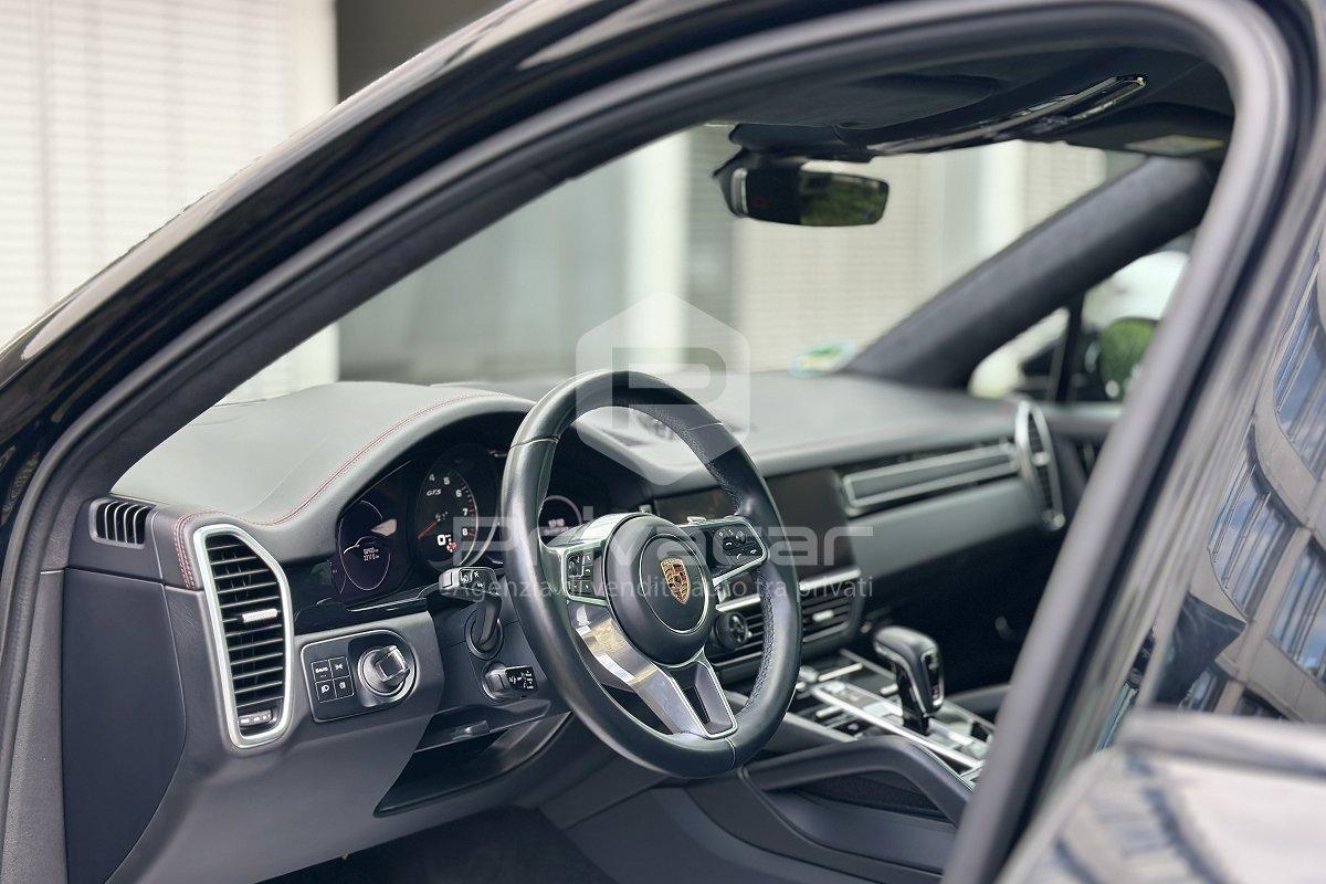 PORSCHE Cayenne Coupé 4.0 GTS