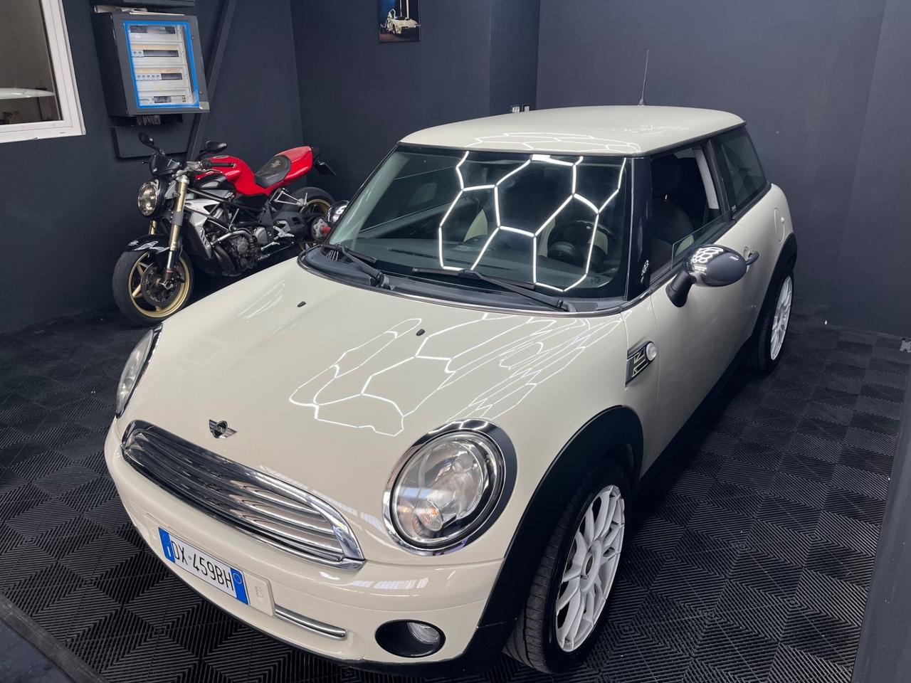 MINI Cooper 1.4 Benzina 95 CV 2009 – Ottimo Stato