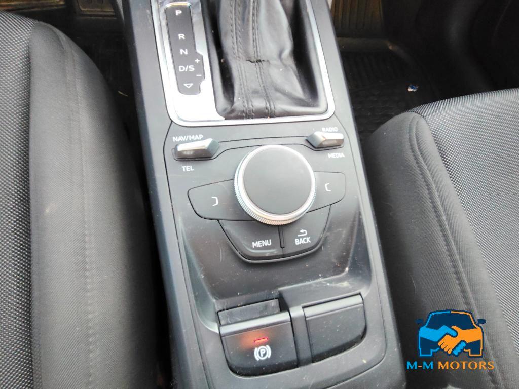 Audi Q2 1.6 tdi Business s-tronic