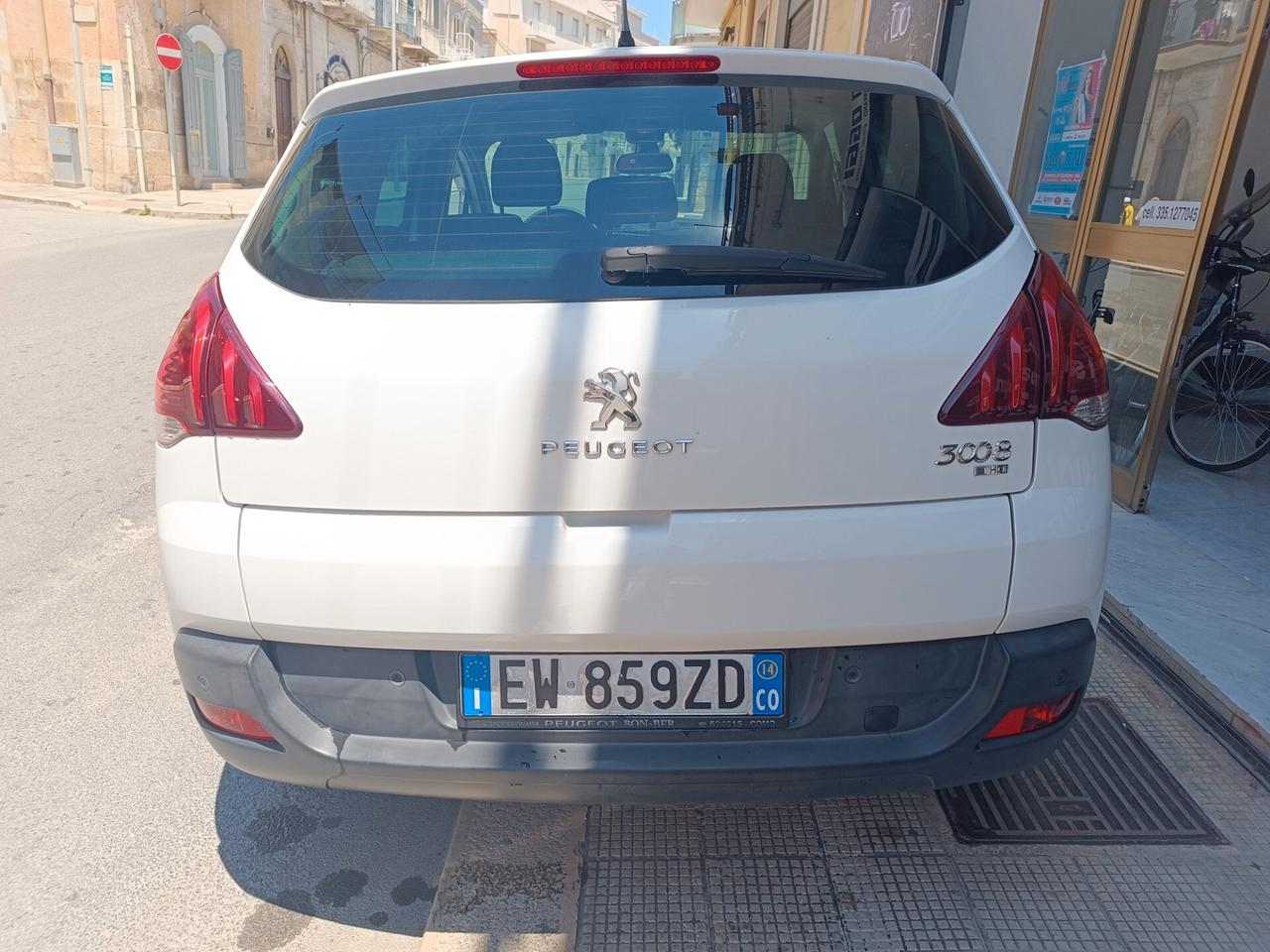 Peugeot 3008 1.6 e-HDi 115CV CAMBIO AUTOMATICO FULL