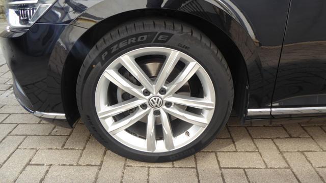 VOLKSWAGEN Passat Variant 2.0 TDI SCR 190 CV DSG Highline BMT