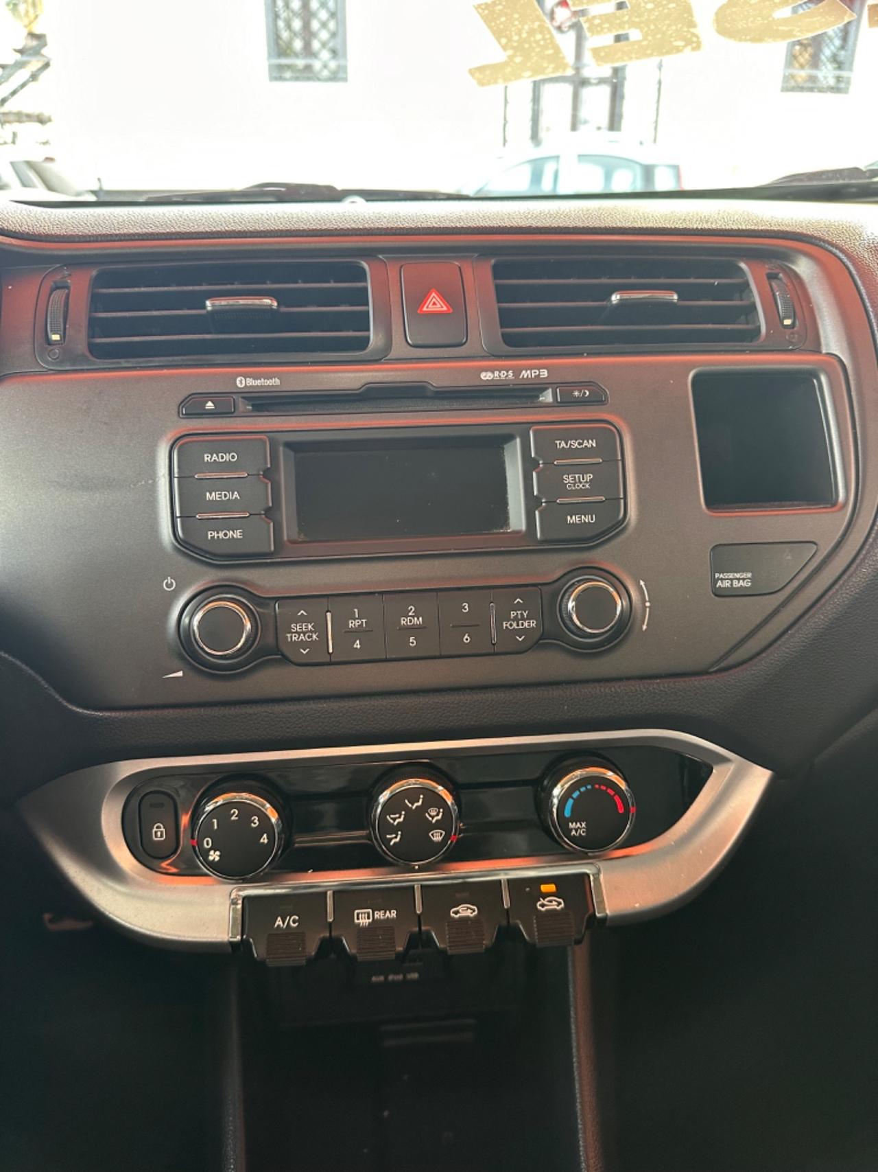 Kia Rio 1.4 CRDi 5p. Cool