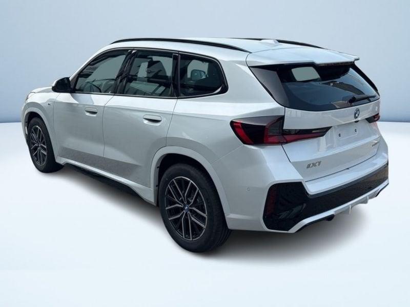 BMW iX1 eDrive20 M Sport