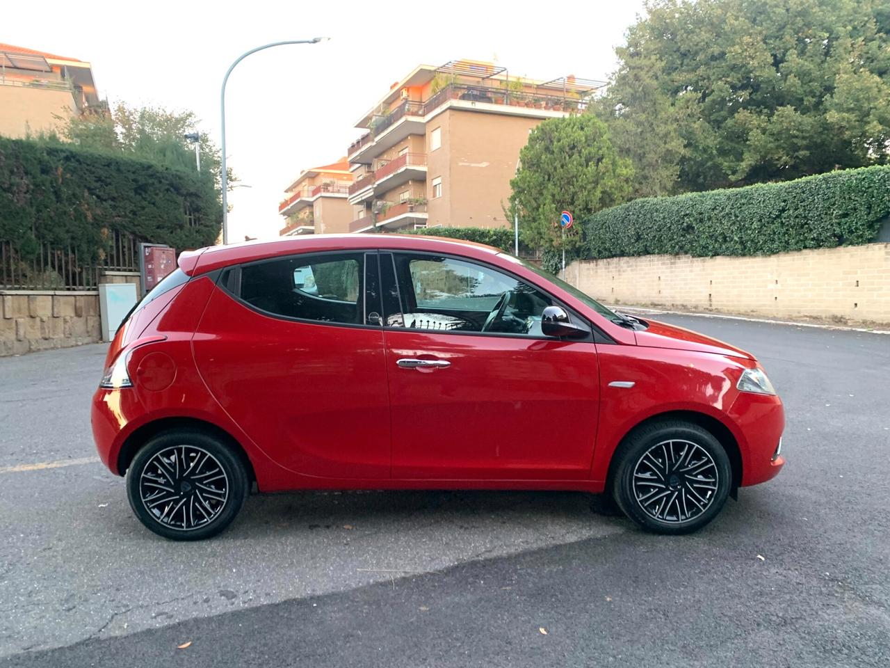 Lancia Ypsilon 1.0 FireFly 5P HIBRIDA 2021 KM37700