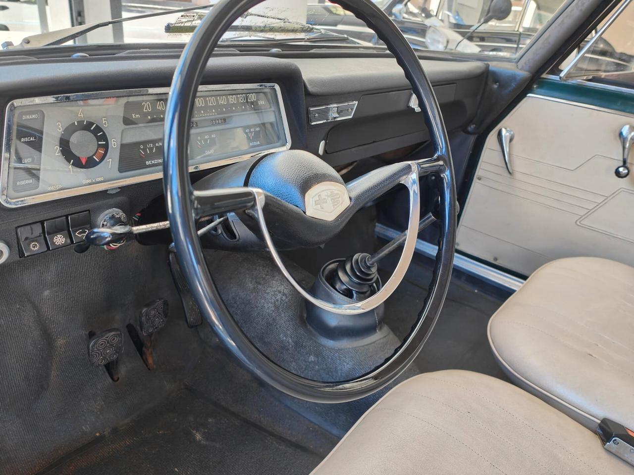 Alfa Romeo Giulia 1300