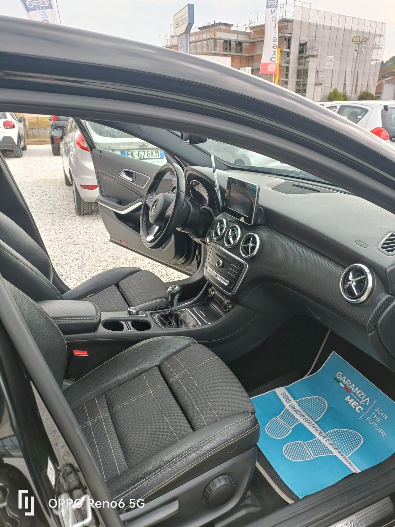 Mercedes-benz A 180 d Premium