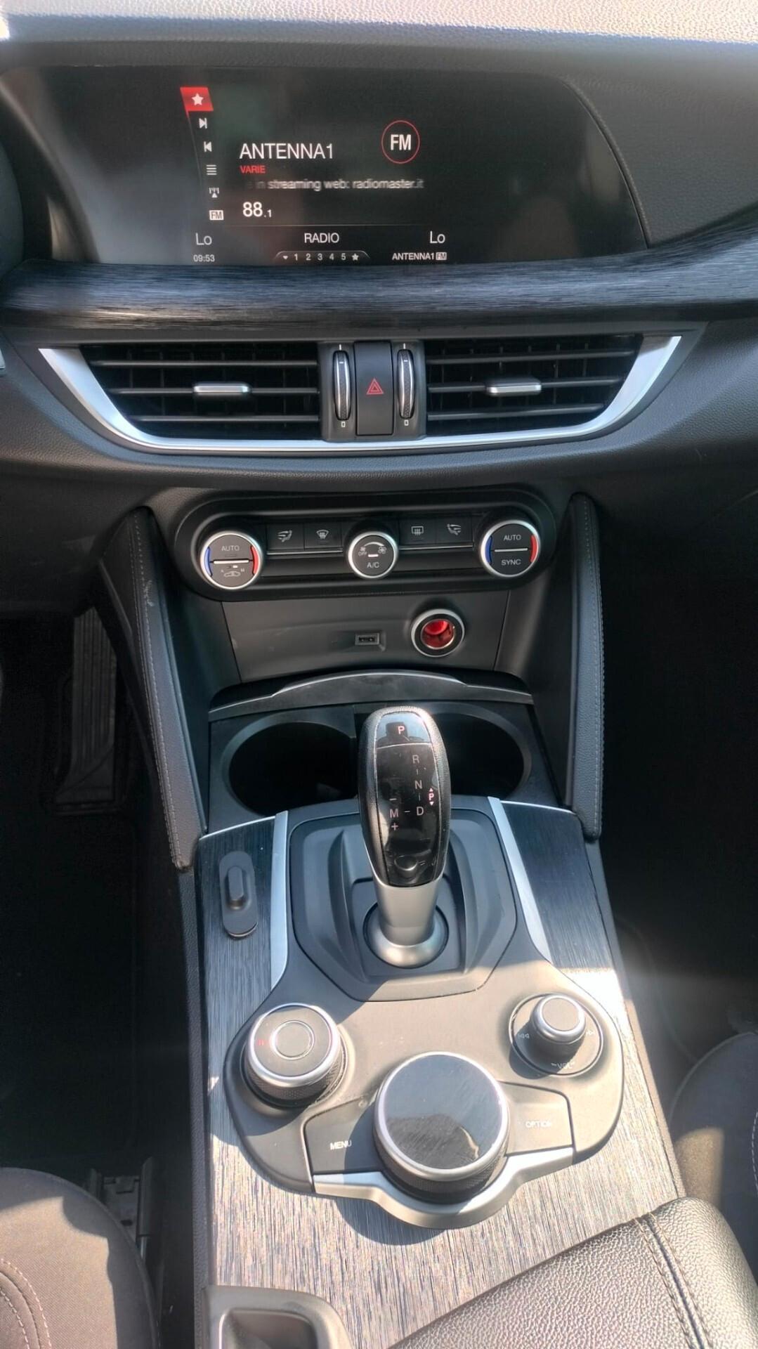 Alfa Romeo Stelvio 2.2 Turbodiesel 210 CV AT8 Q4 Business