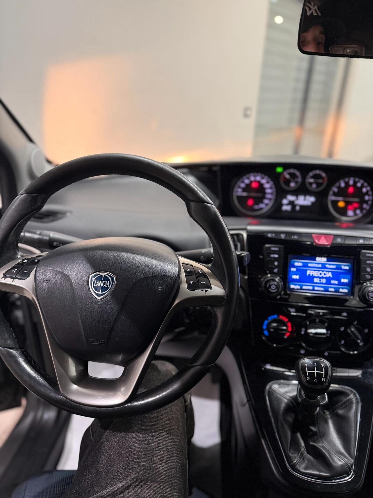Lancia Ypsilon 1.2 69 CV 5 porte Elle