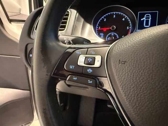 VOLKSWAGEN Golf Variant 2.0 TDI DSG R-Line Navi Camera Bluetooth