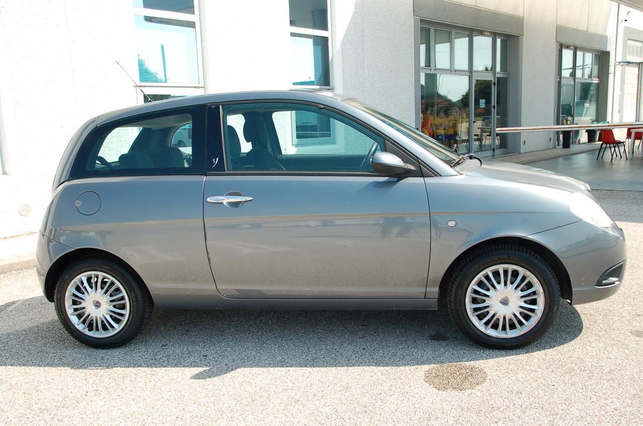 Lancia Ypsilon 1.2 Oro
