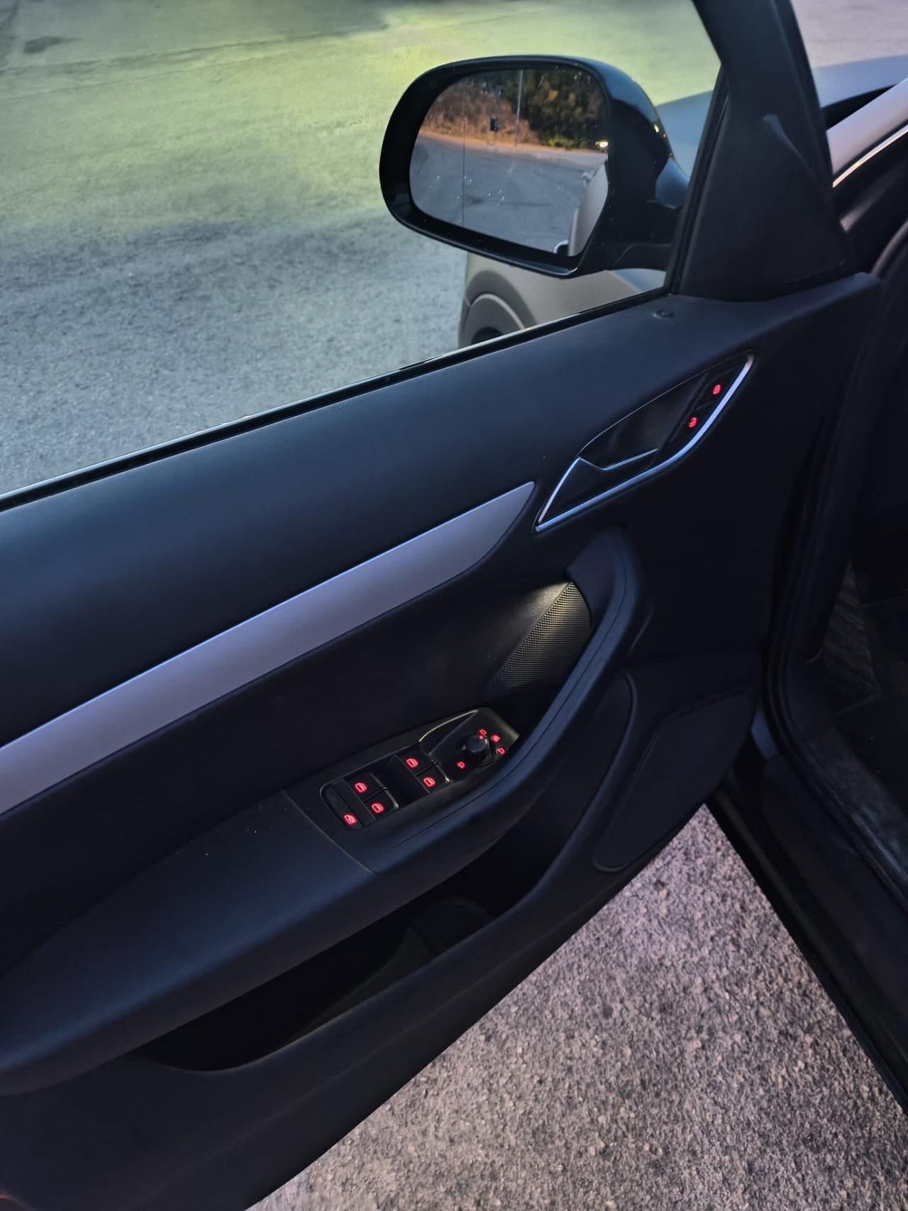 Audi Q3 2.0 TDI 150 CV quattro Sport