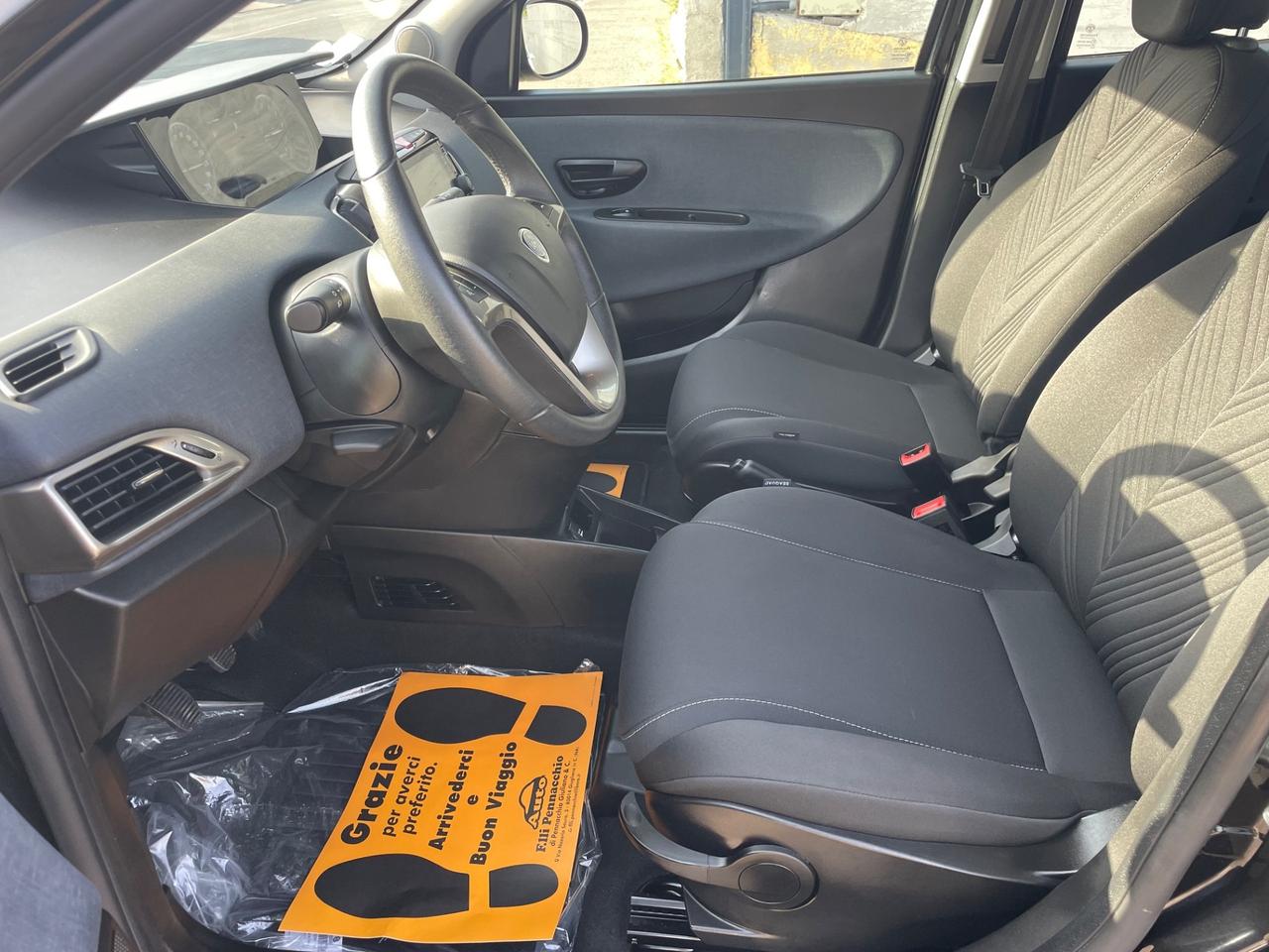 LANCIA YPSILON 1.0 HYBRID 70 (CV) 2022