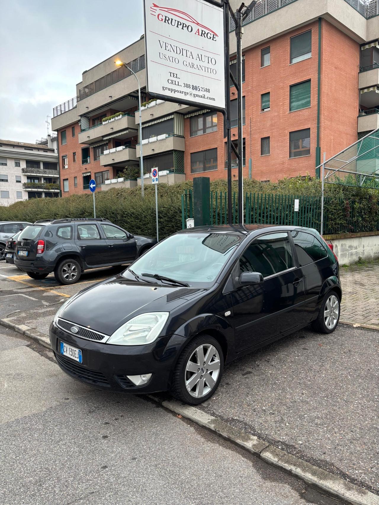 Ford Fiesta 1.2 16V 3p. Ghia