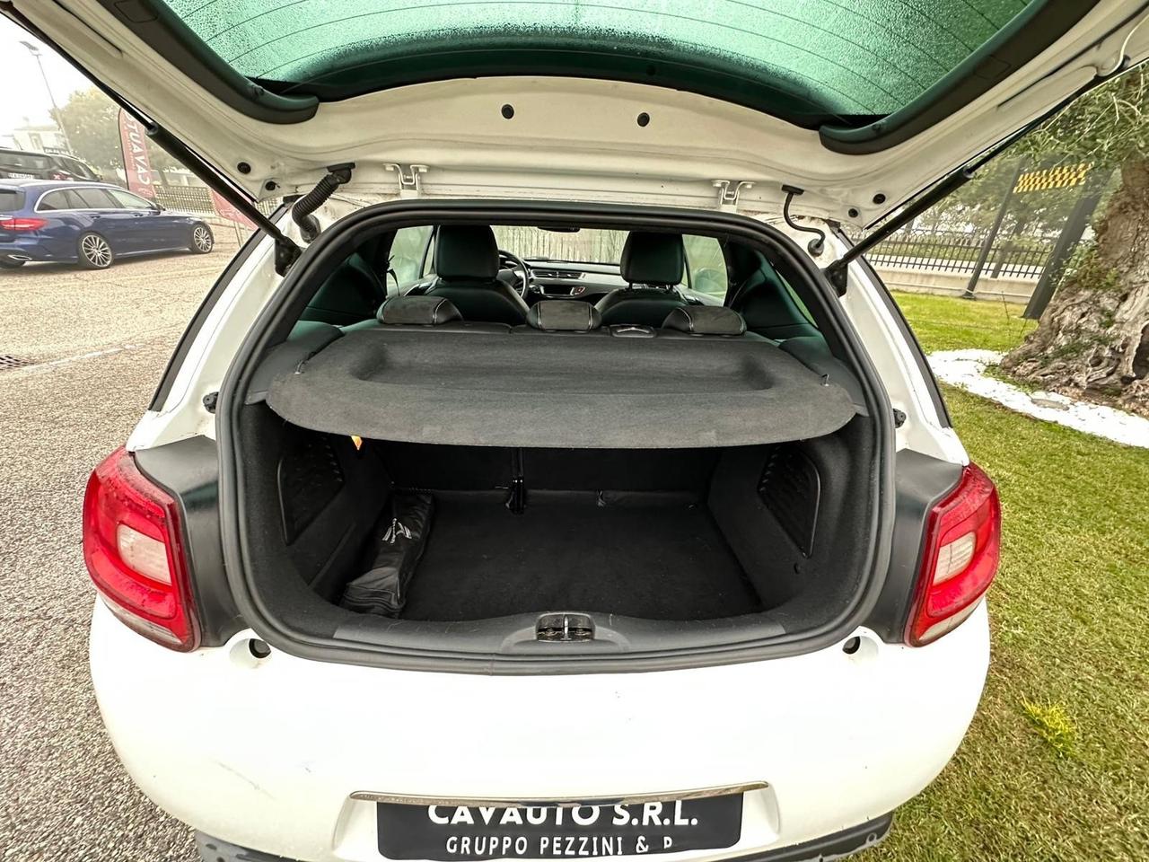 Ds DS3 3 1.6 HDi 110 Just Black