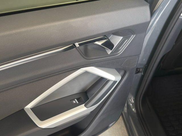 AUDI Q3 35 TDI S tronic Advanced