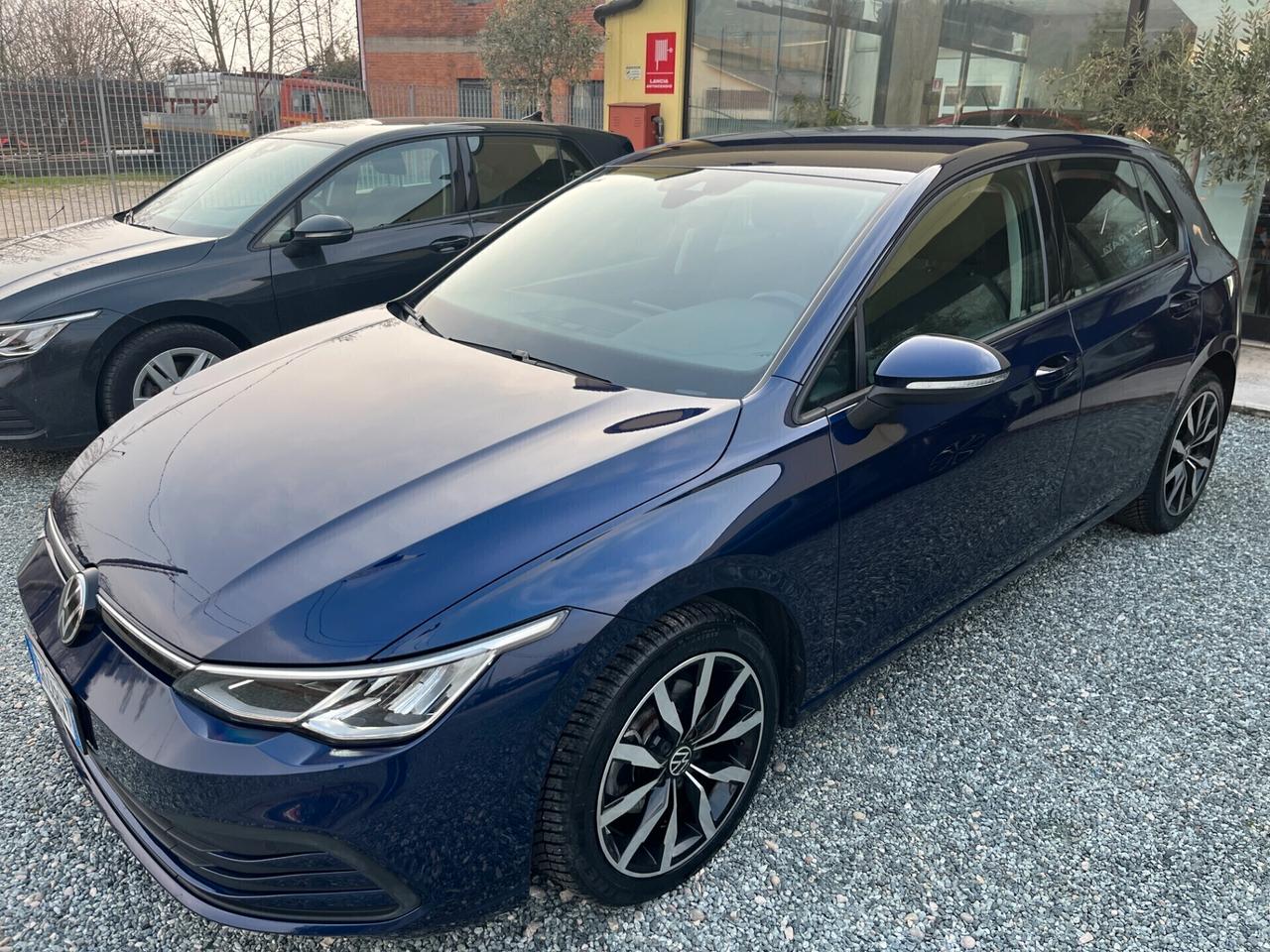 Volkswagen Golf 2.0 TDI DSG Life 02/2022 KM 81156