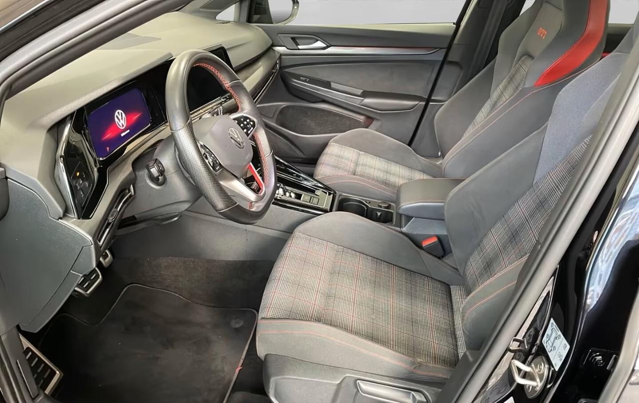 Volkswagen Golf GTI 2.0 TSI DSG