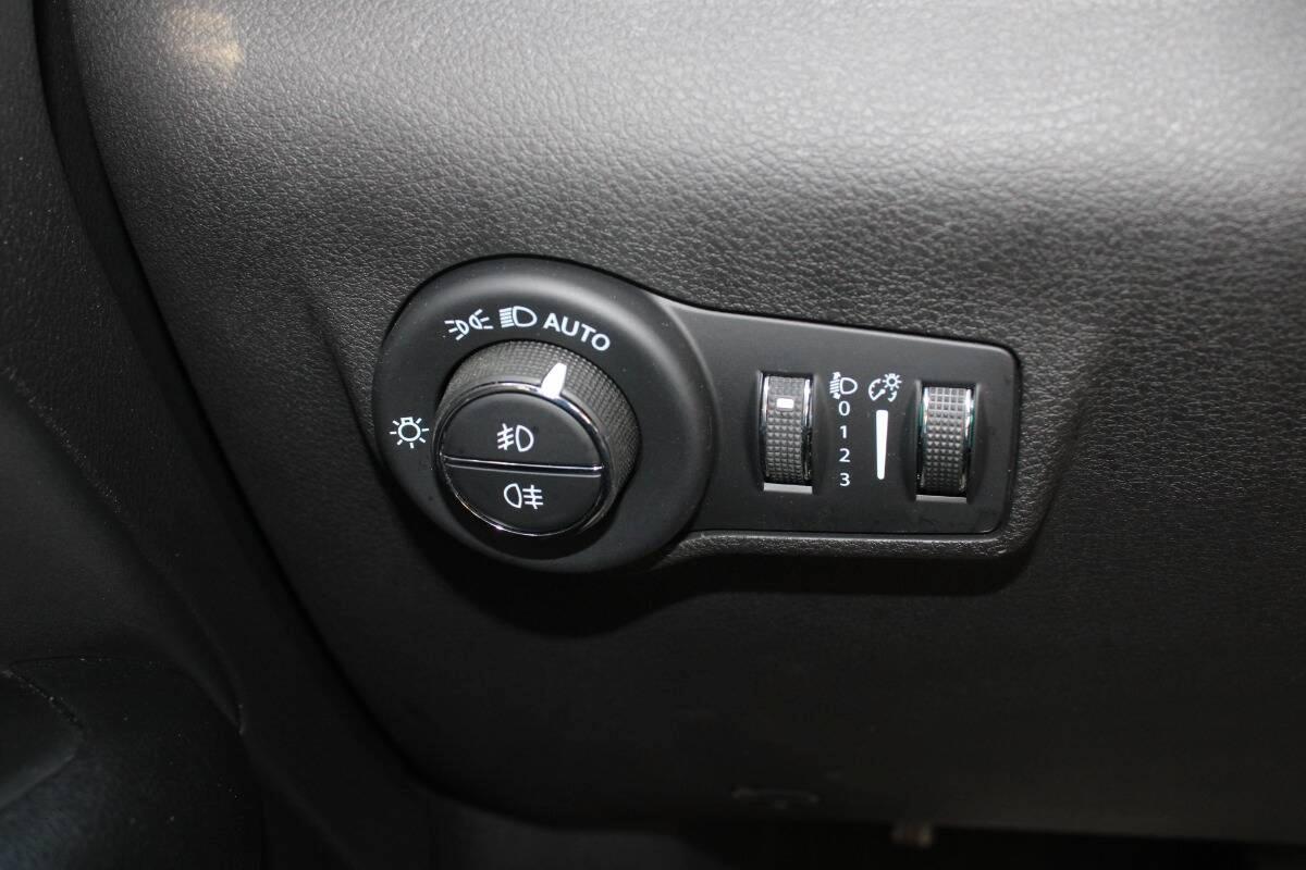 Jeep Compass 1.6 mjt Limited 130cv Con CARPLAY & TELECAMERA
