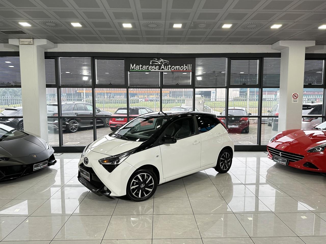 Toyota Aygo 5p 1.0 72cv CarPlay Telecamera Cruis Finanziabile