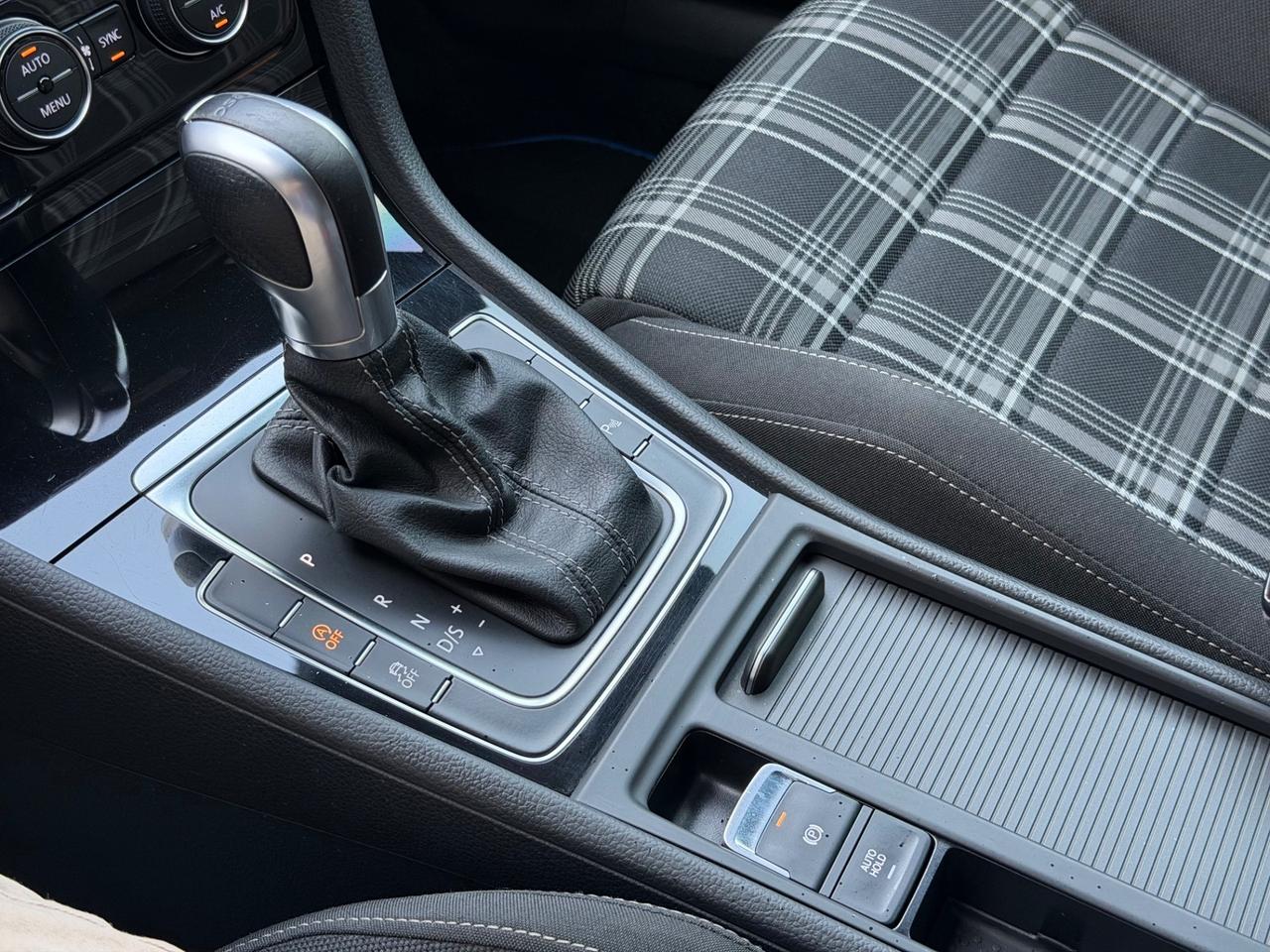 Volkswagen Golf GTD 2.0 TDI DSG 3p.