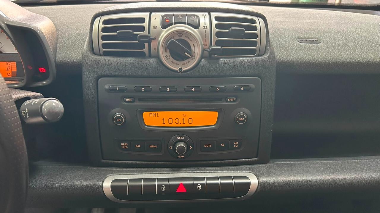 Smart ForTwo 1000 52 kW coupé pure