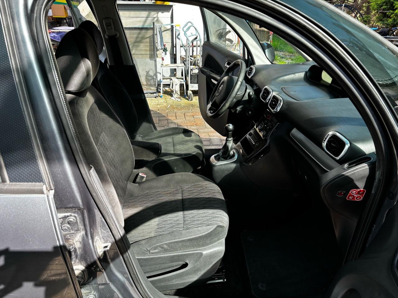 Citroen C3 Picasso 1.6 HDi 90 Attraction IDONEA PER NEO PATENTATI SOLO 143000KM UNI PROP PERMUTABILE
