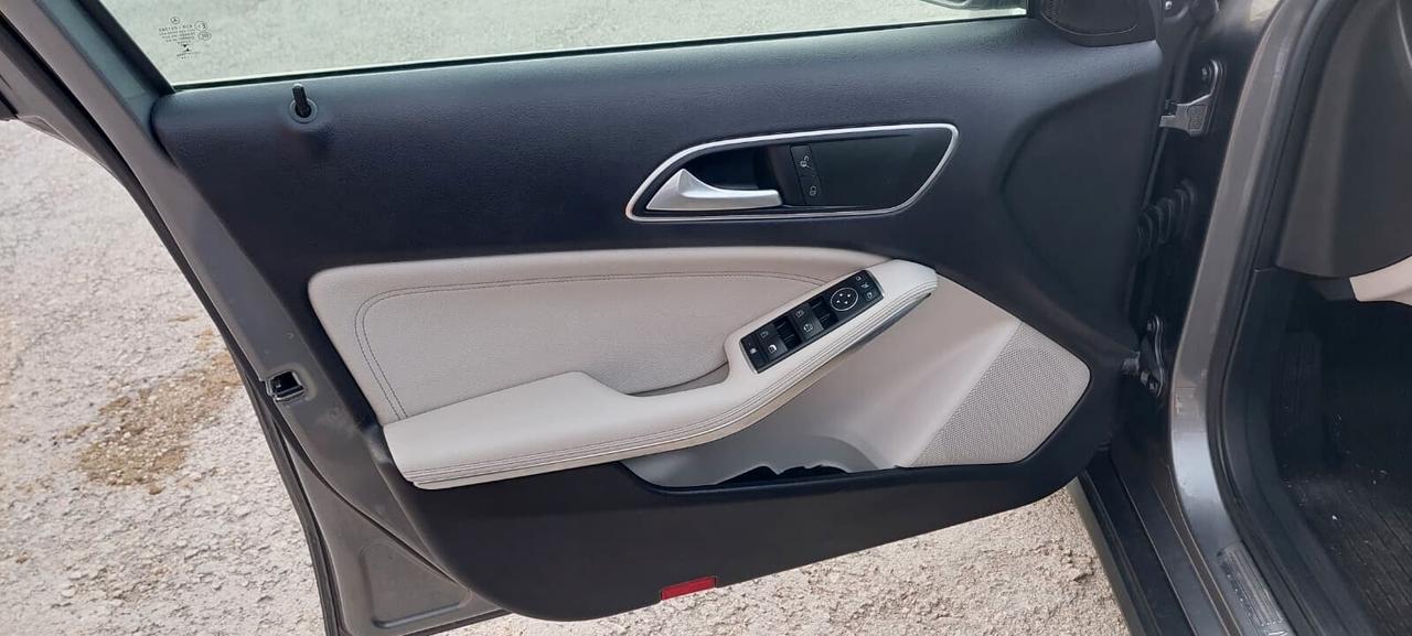 Mercedes-benz GLA 200 CDI Automatic Premium