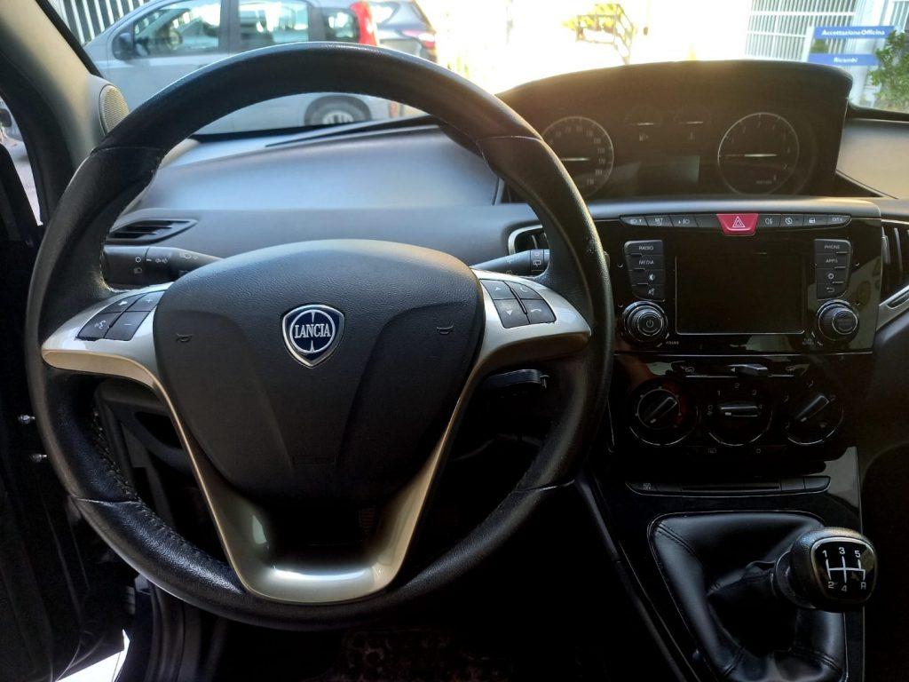 Lancia Ypsilon 1.2 69 CV 5 porte Gold tua da €129