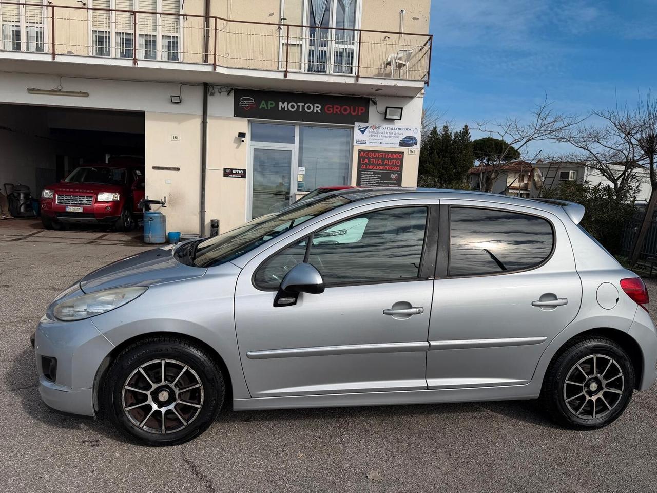 Peugeot 207 1.4 8V 75CV 5p. X Line ECO GPL