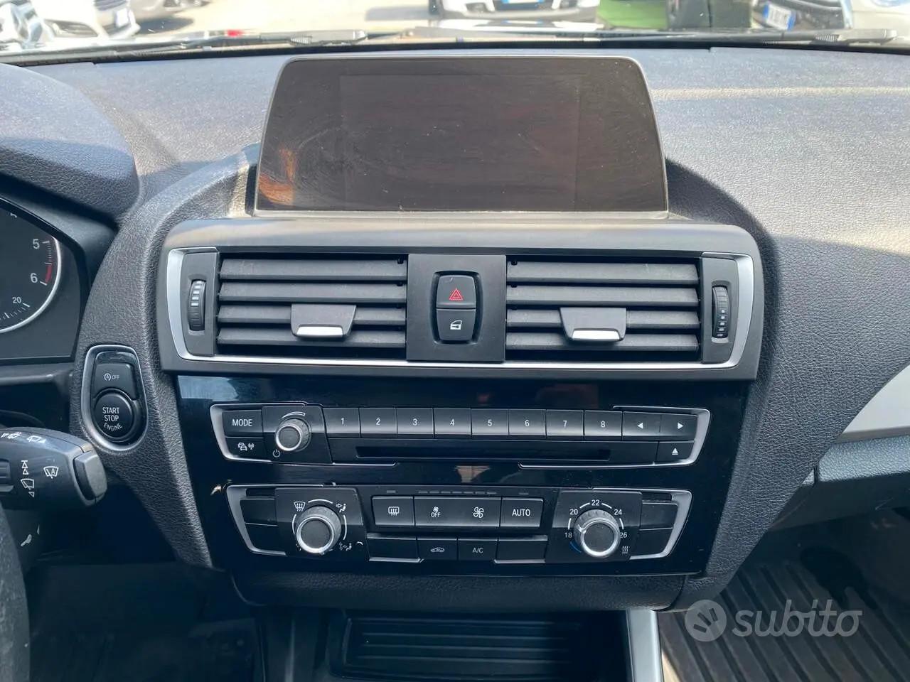 Bmw 118 118d 5p. Urban