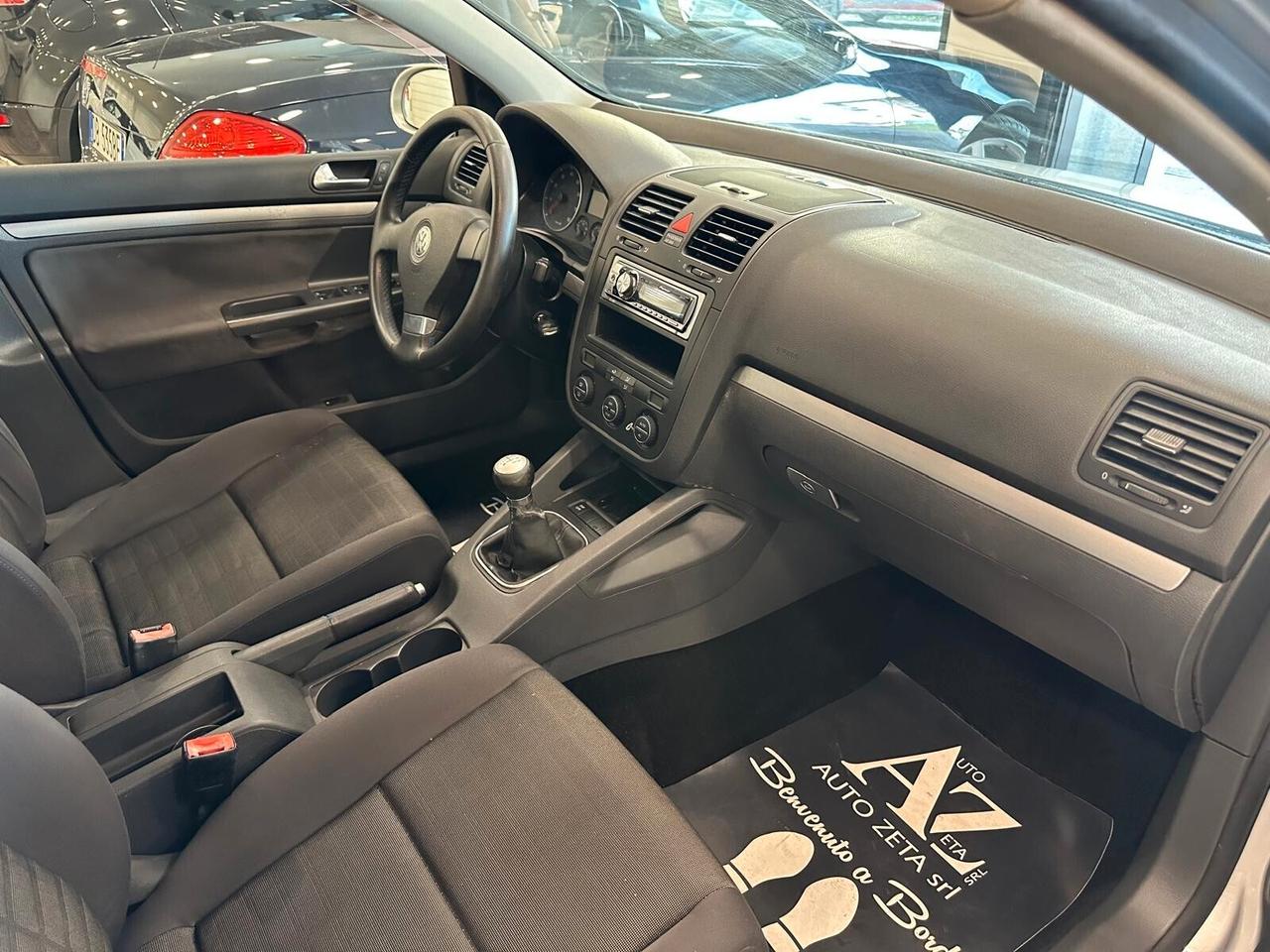 Volkswagen Golf 5 1.6 Comfortline