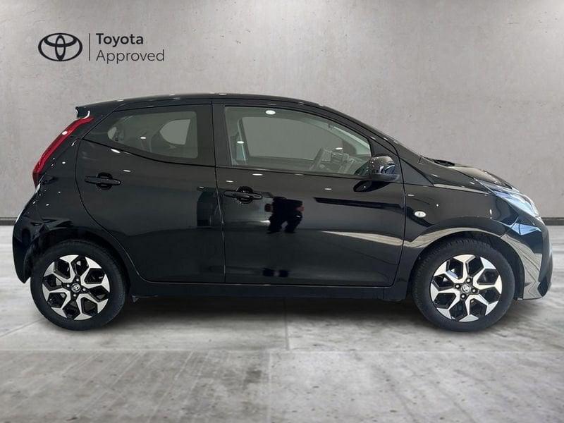 Toyota Aygo Aygo 5p 1.0 x-play m-mt 72cv
