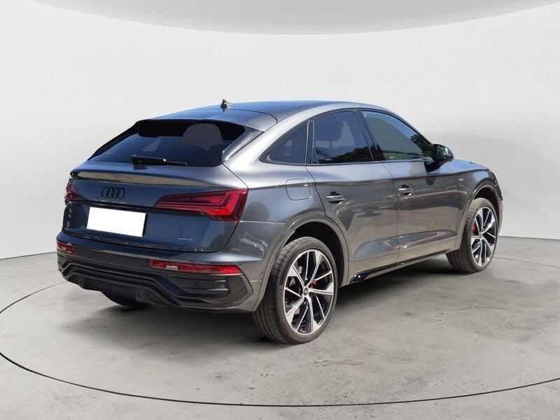 Audi Q5 Sportback 40 2.0 tdi mhev 12V Identity Black quattro s-tronic
