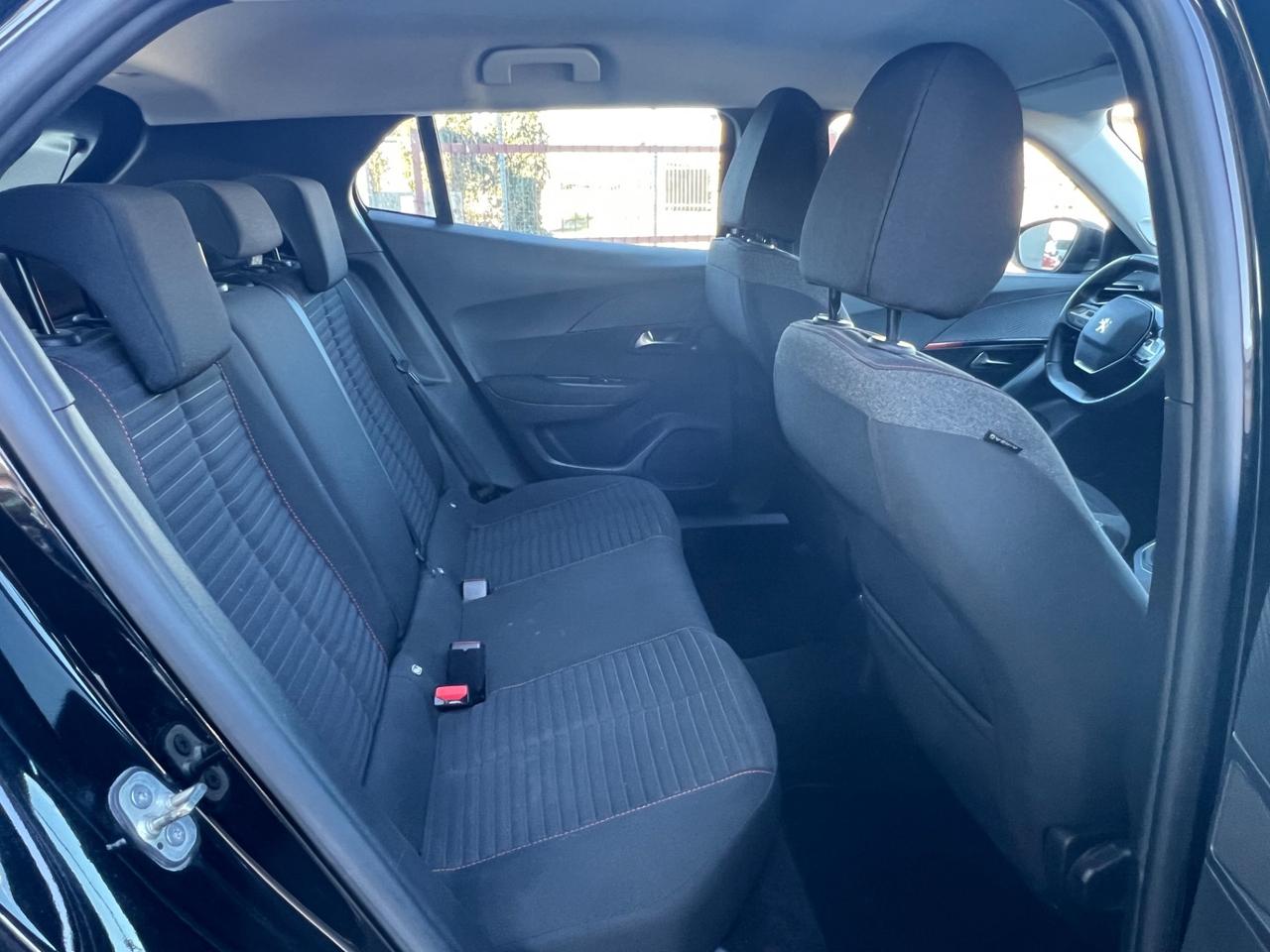 Peugeot 2008 PureTech 10 cv Active FINANZIABILE