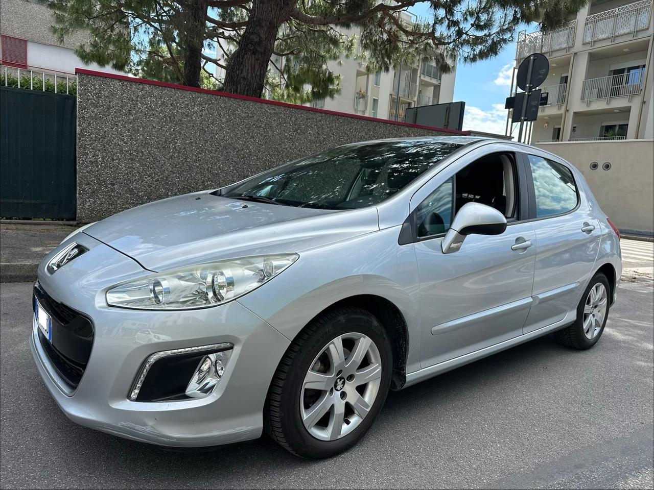 Peugeot 308 1.6 VTi 120CV 5p. - Euro 5 - ok neopatentati