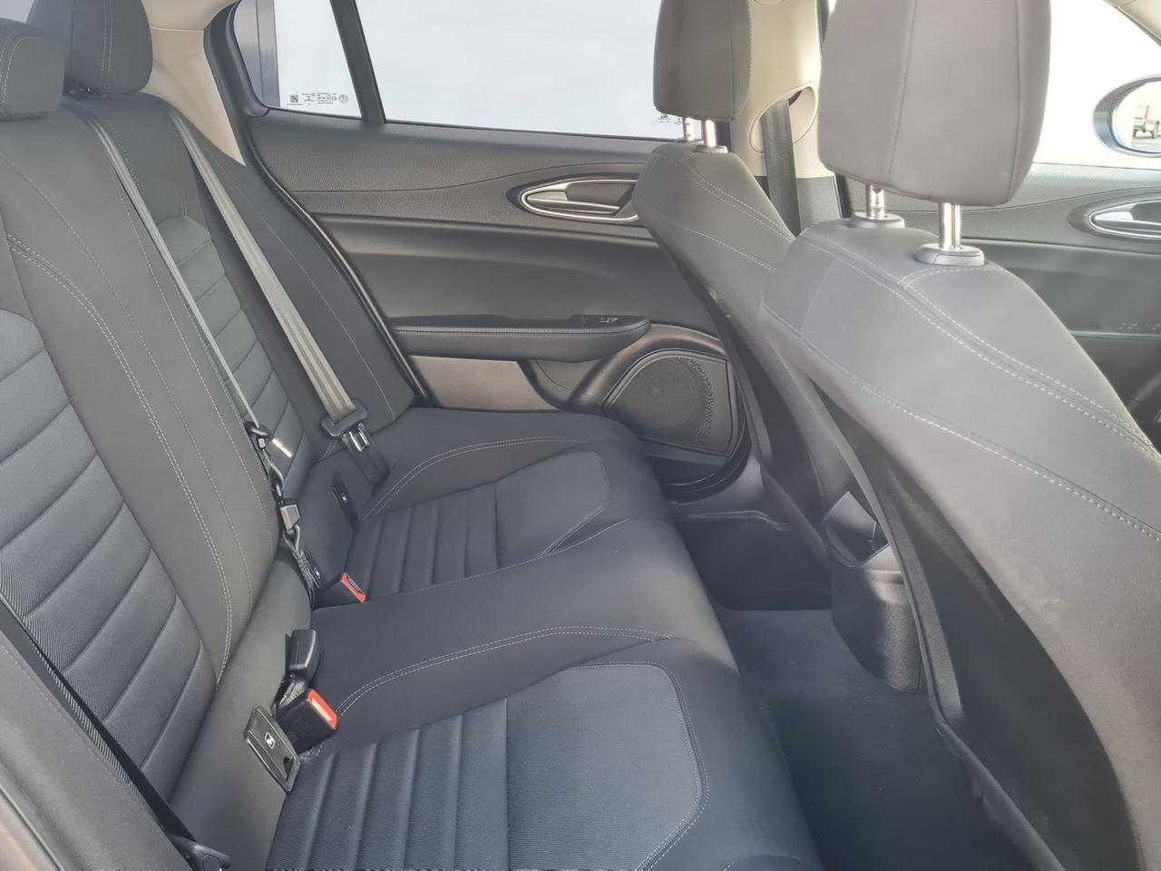 Alfa Romeo Giulia 2.2 Business #8718