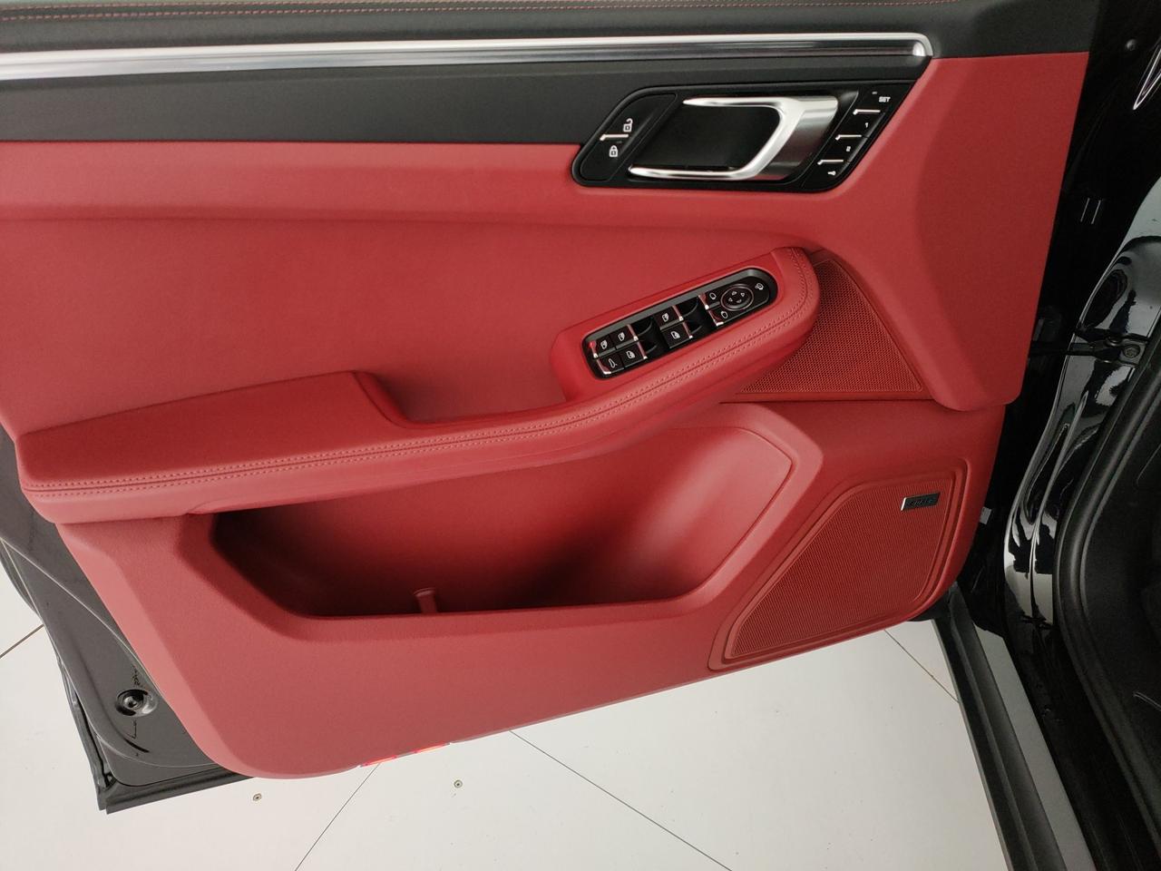 Porsche Macan 2.0 265cv pdk