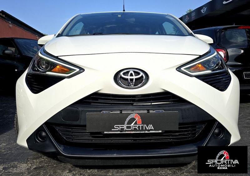 Toyota Aygo 11000 KM PARI AL NUOVO! Connect 1.0 VVT-i 72 CV 5 porte x-clusiv